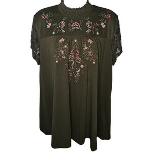 NWT Time And Tru Floral Embrodery High Neck Cap Sleeve Top